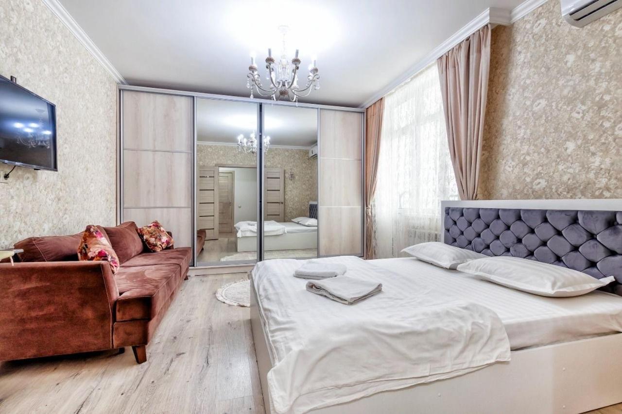 Odnokomnatnye Apartamenty Na Mangilik El 51 Astana Bagian luar foto